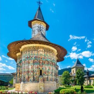 Descoperă Spiritualitatea și Istoria vizitand Mănăstirile din Nordul Bucovinei