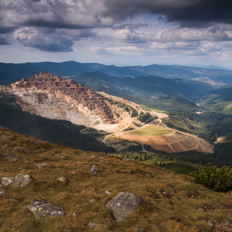 Incursiune în inima vulcanului: Mănăstirea Dorna Arini, Parcul Național Călimani și aromele muntelui