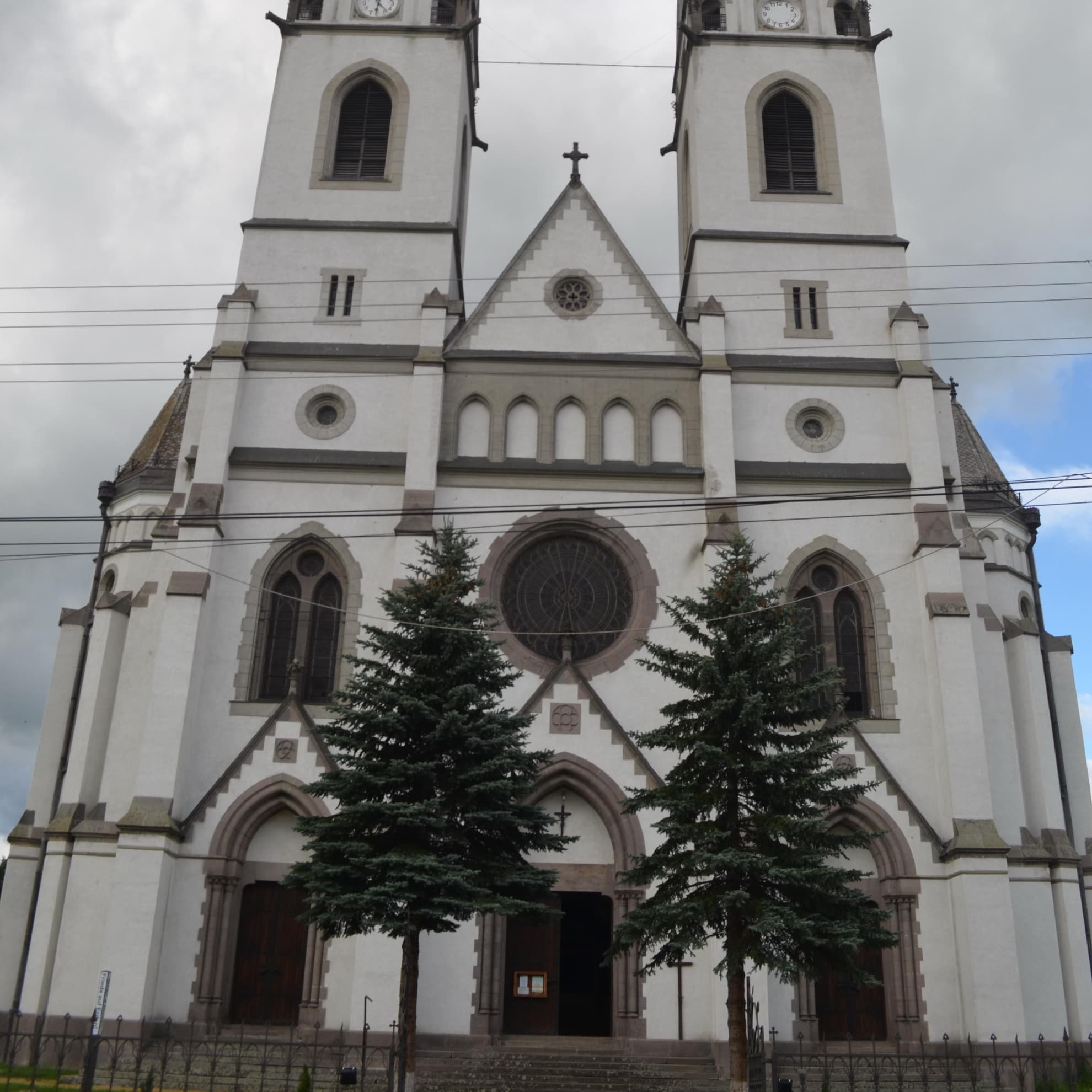 Catedrala Romano-Catolică Ditrău