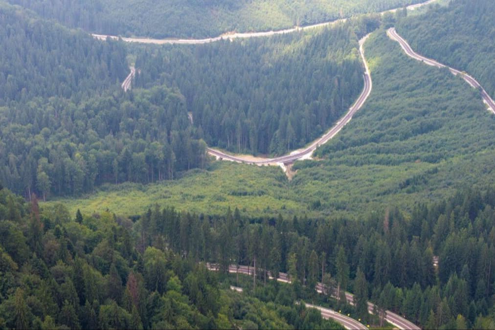 Manastiri din Tara Fagilor,Cetatea Sucevei și Drumul Talienilor -8