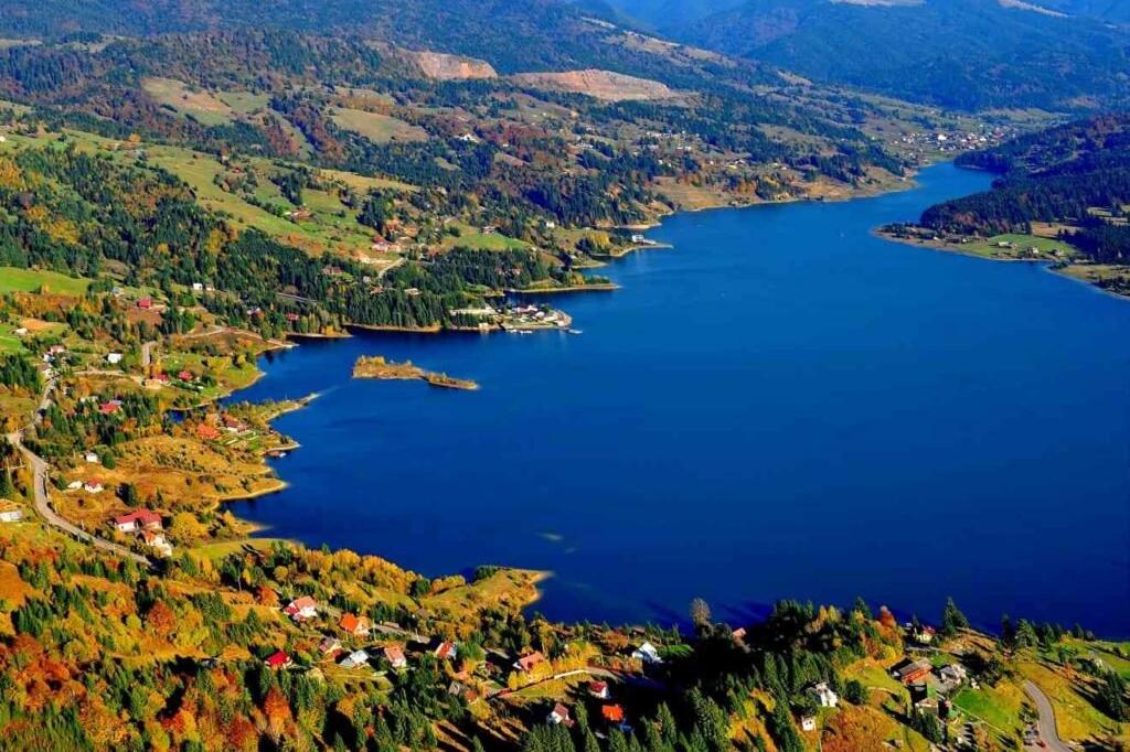 Lacul Colibita- Marea de la Munte