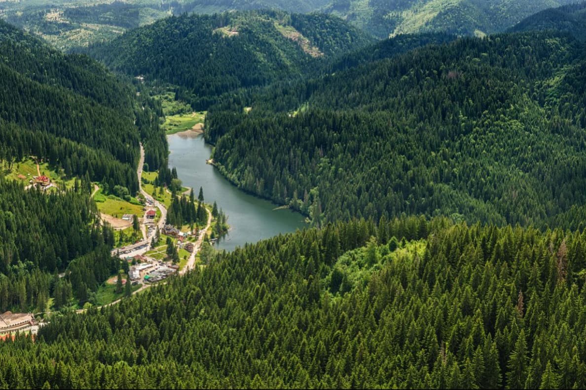 Borsec, Lacul Roșu și Cheile Bicazului – O zi printre minunile Carpaților