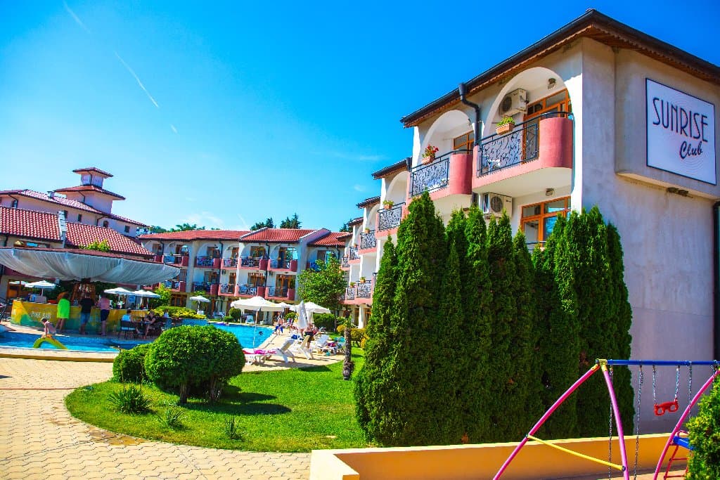 FAMILY RESORT SUNRISE