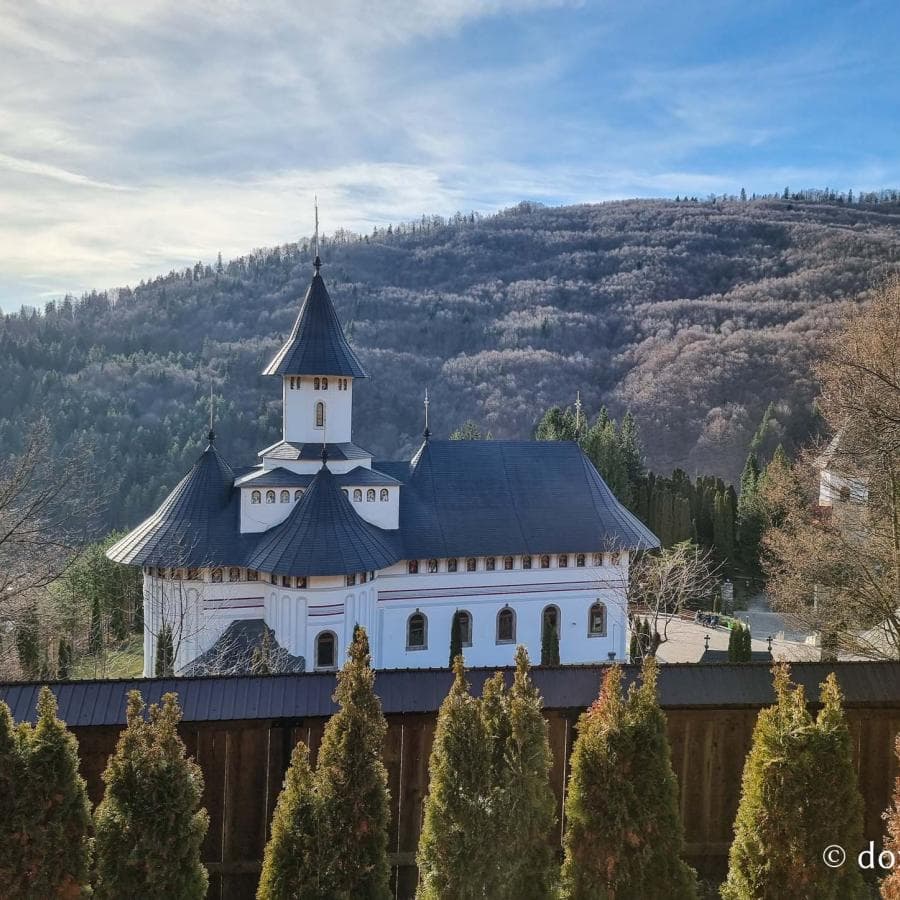 Manastirea Pangarati