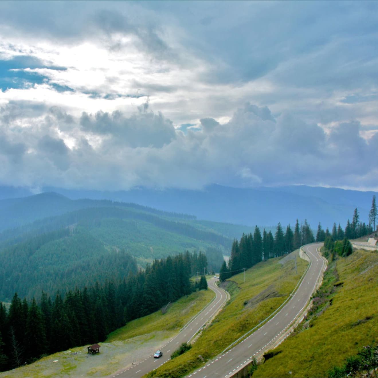 O după-amiază relaxantă pe Rarău – cu Panoramic Bus