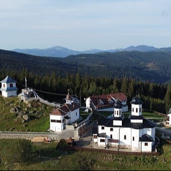 Mănăstirea Piatra Tăieturii – apus cu Panoramic Bus