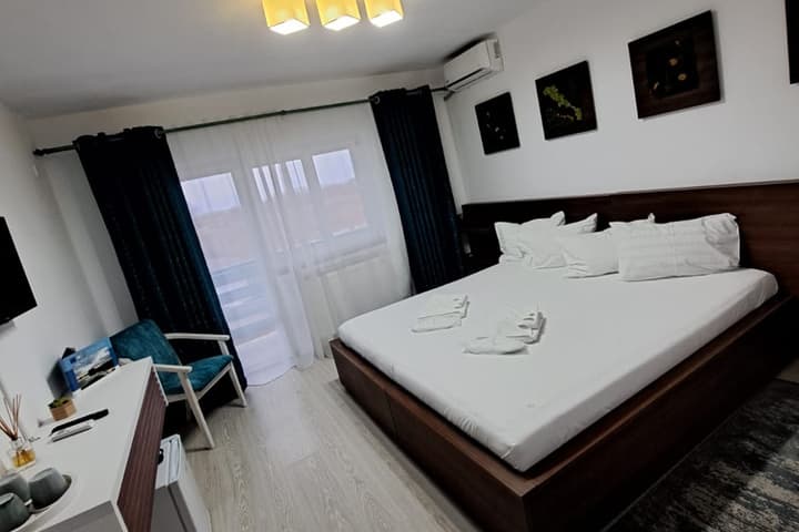 1 Mai în Delta Dunării cu Sincarom-3