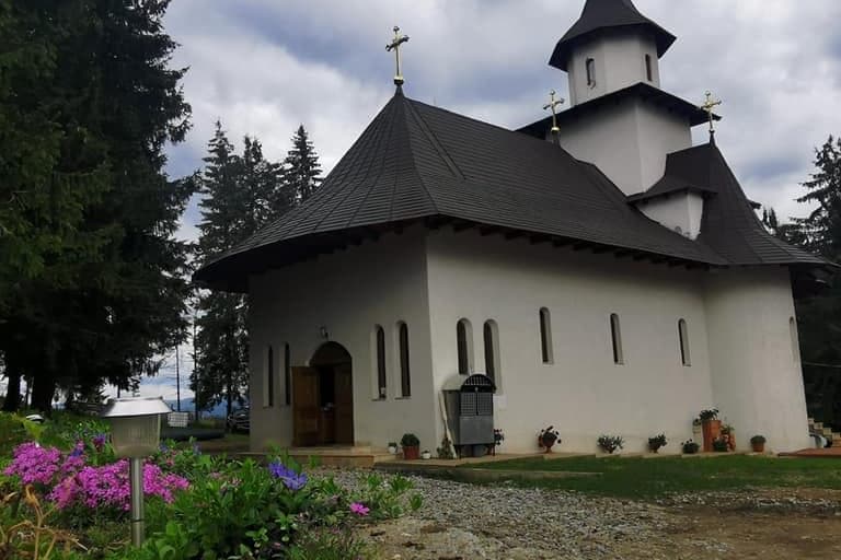 Schitul „Sfântul Nectarie” – Bârnărel 4