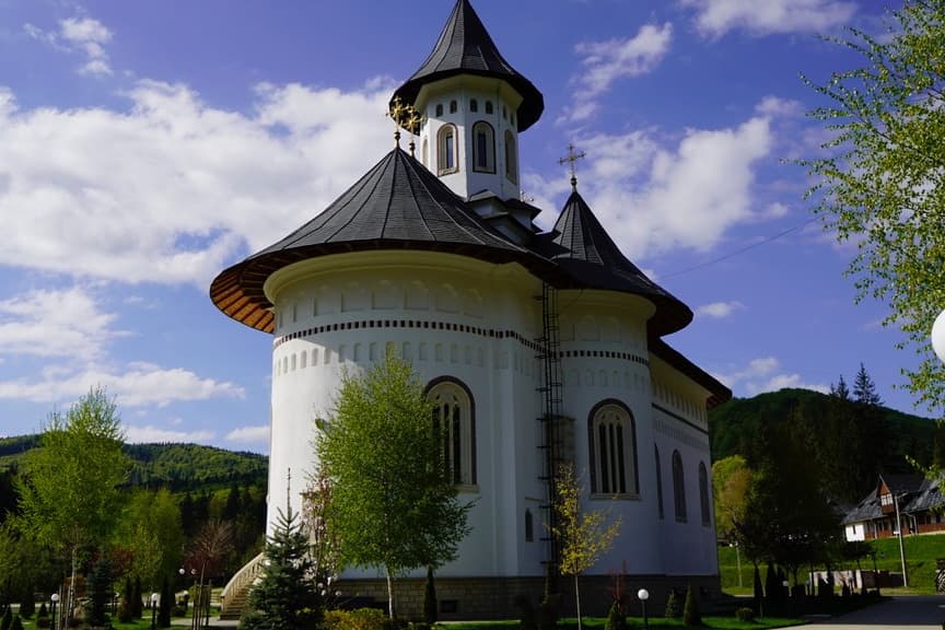 Sărbătoarea Sfinților Sila, Paisie și Natan de la Sihăstria Putnei-3