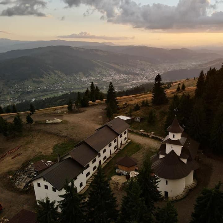 Schitul „Sfântul Nectarie” – Bârnărel