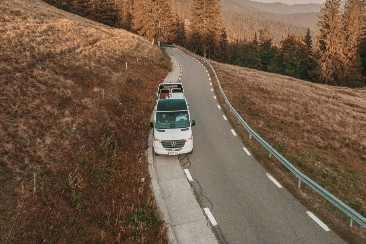 O după-amiază relaxantă la Manastirea Sihăstria Rarăului,Pietrele Doamnei si Transrarau